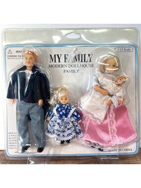 My Family Modern Dollhouse Family 1:12 Scale By Town Square Miniatures